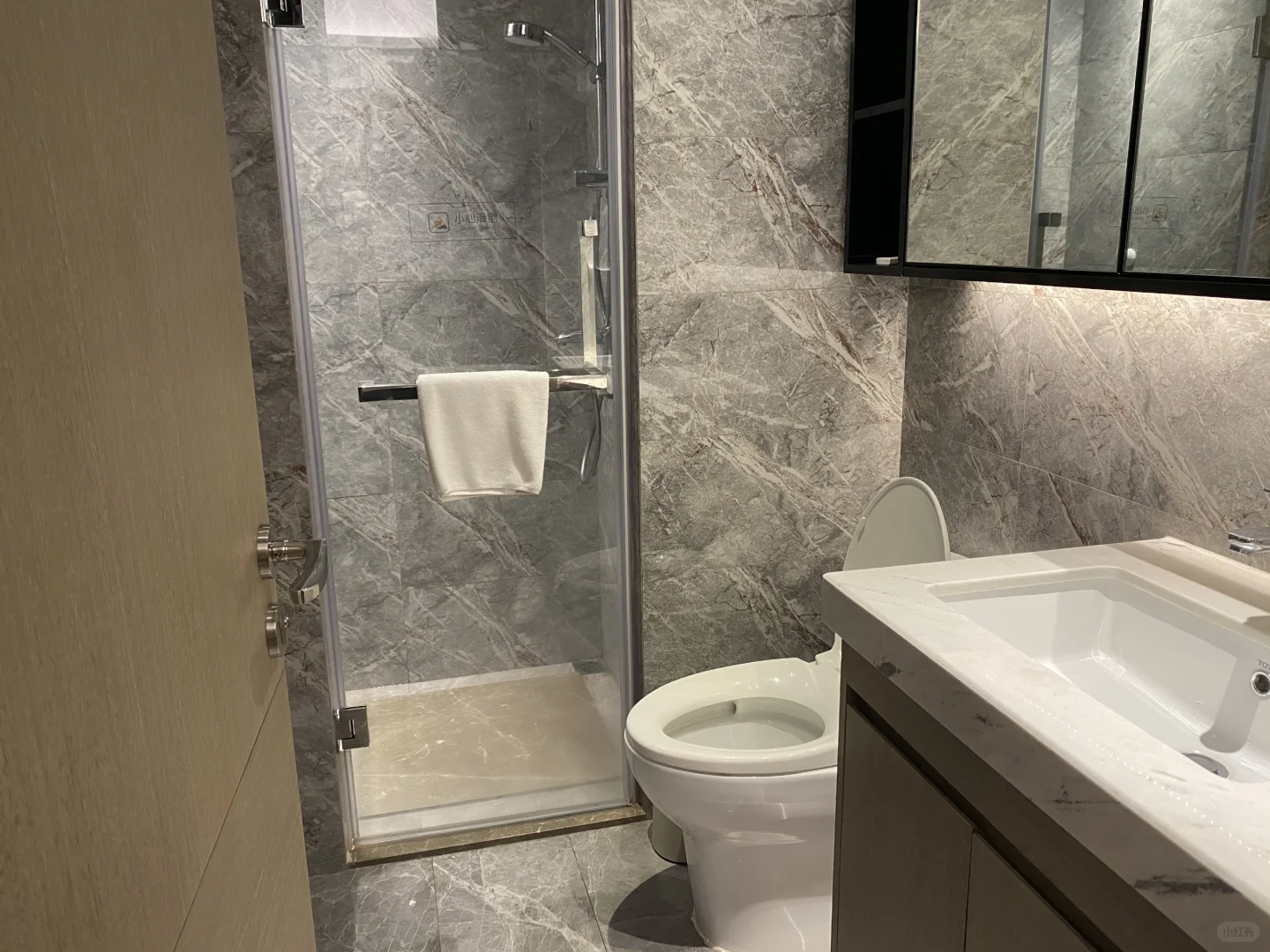 个人转租！深圳会展中心旁3.5k神仙一房一厅