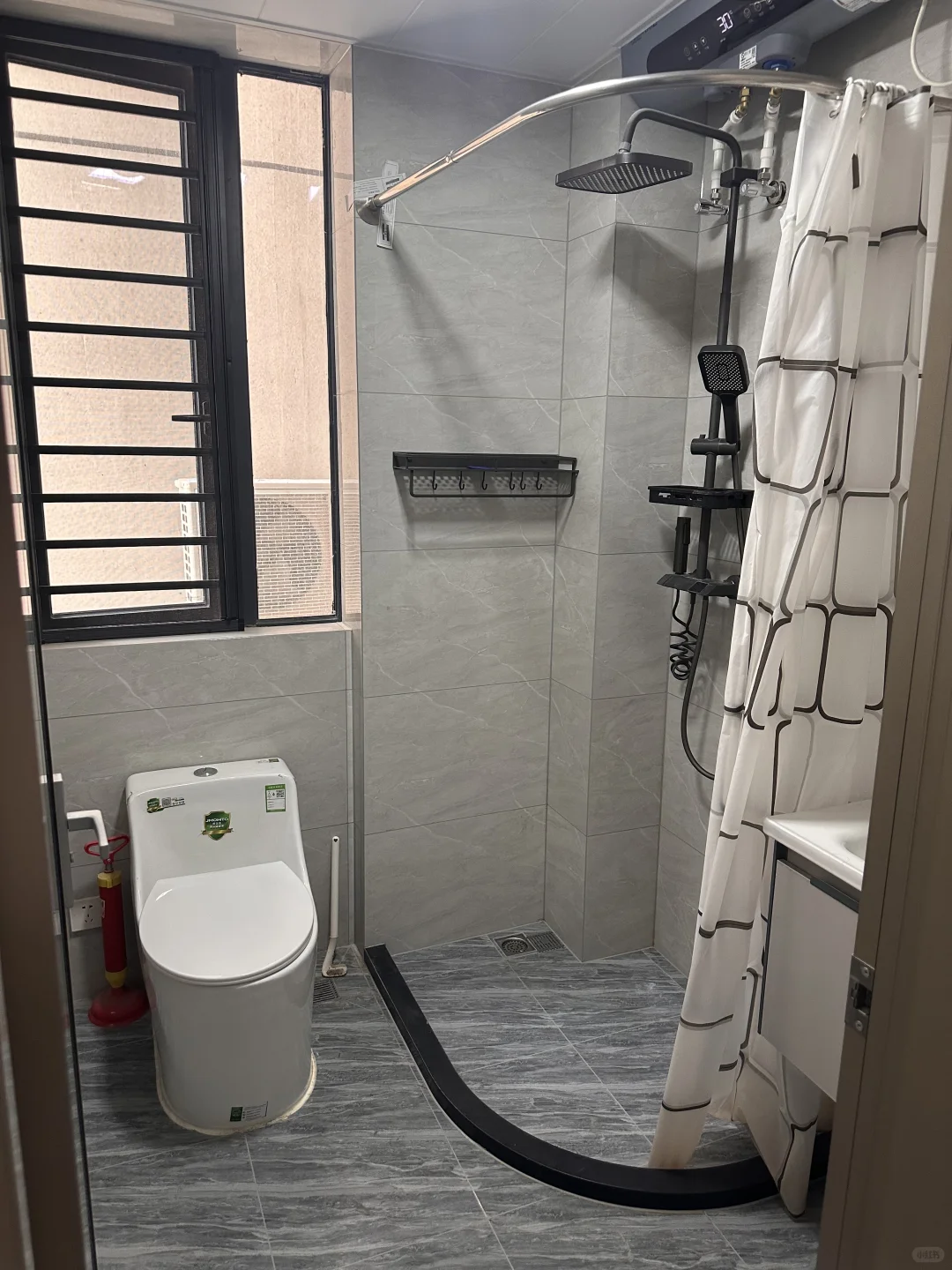 会展嘉园三区1号楼两房出租