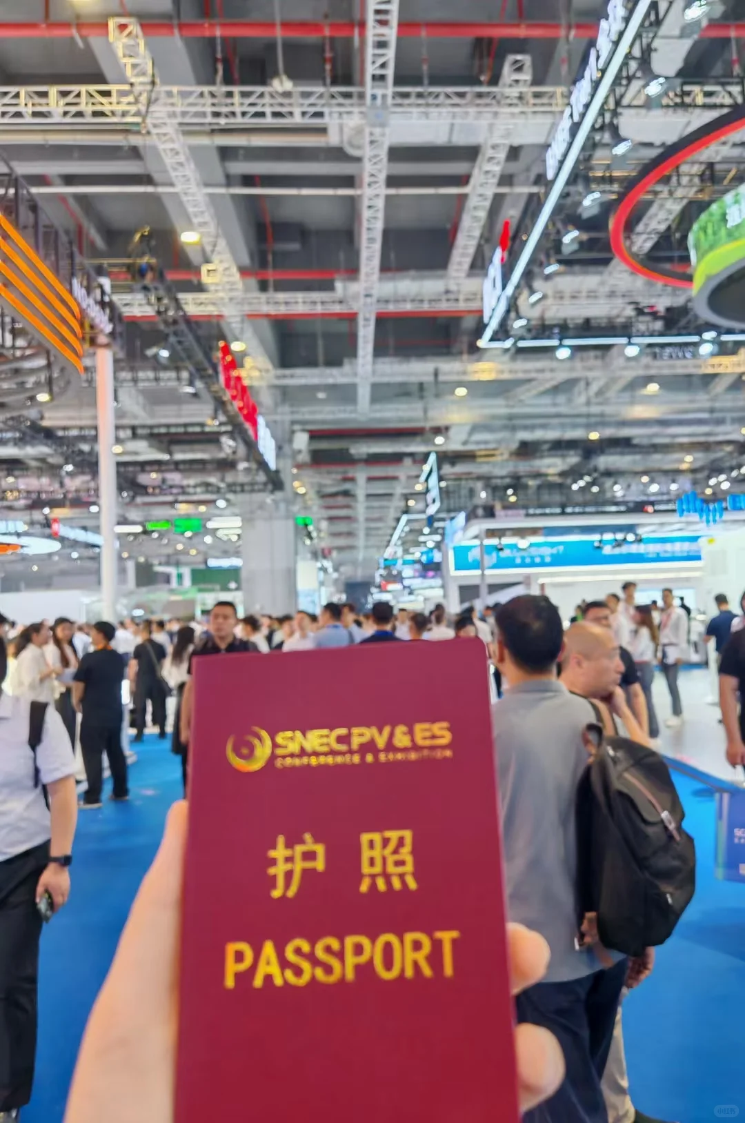 上海展会，人好多