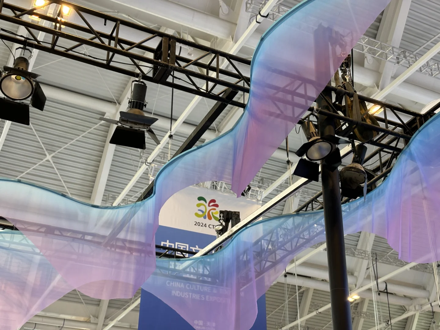 更丰富 更快乐 更幸福