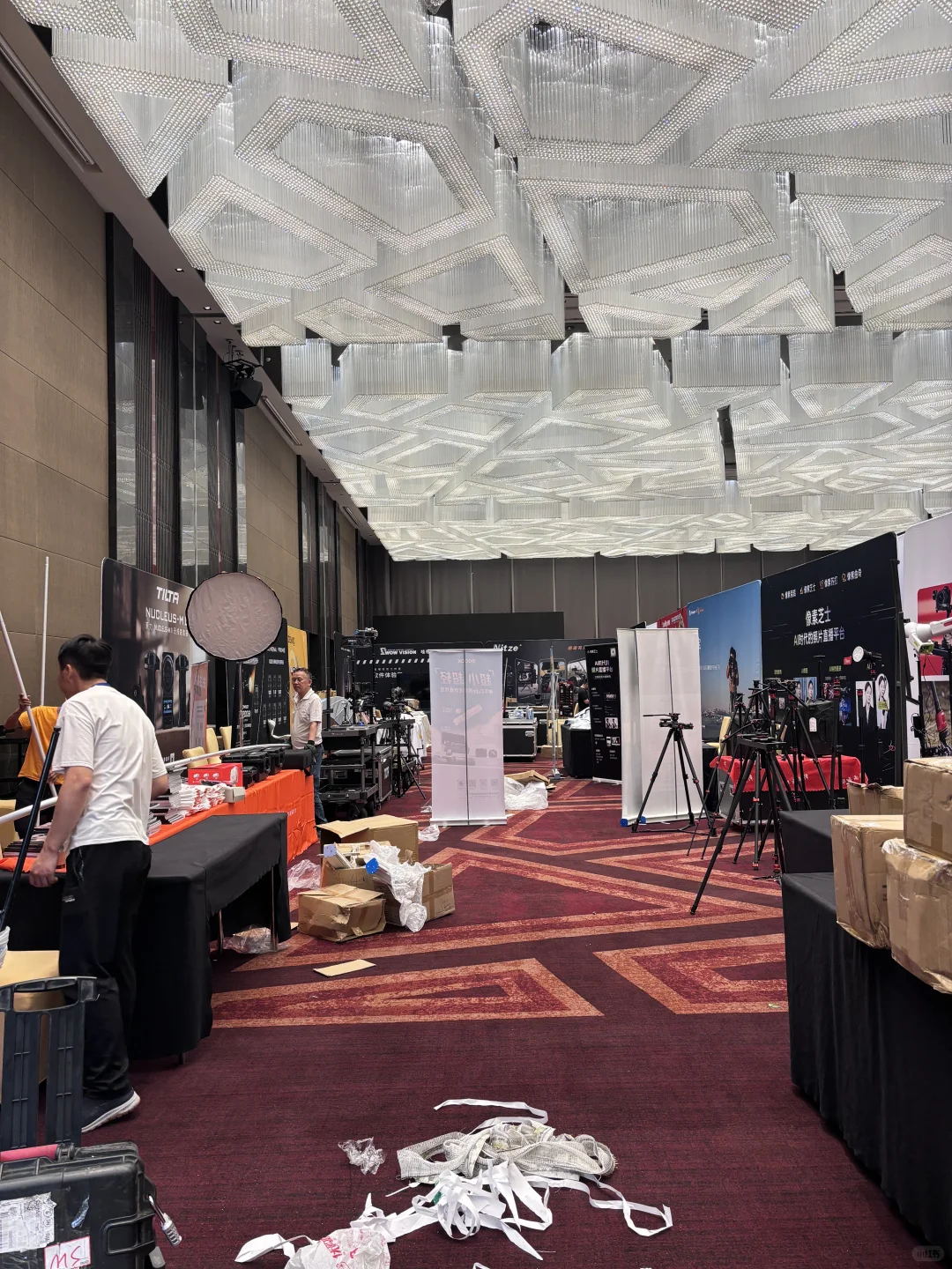 展会上的摄影摄像真的太好看了～