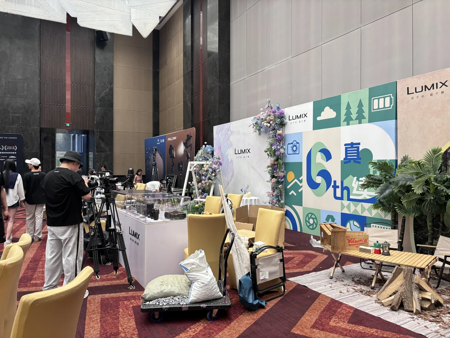 展会上的摄影摄像真的太好看了～