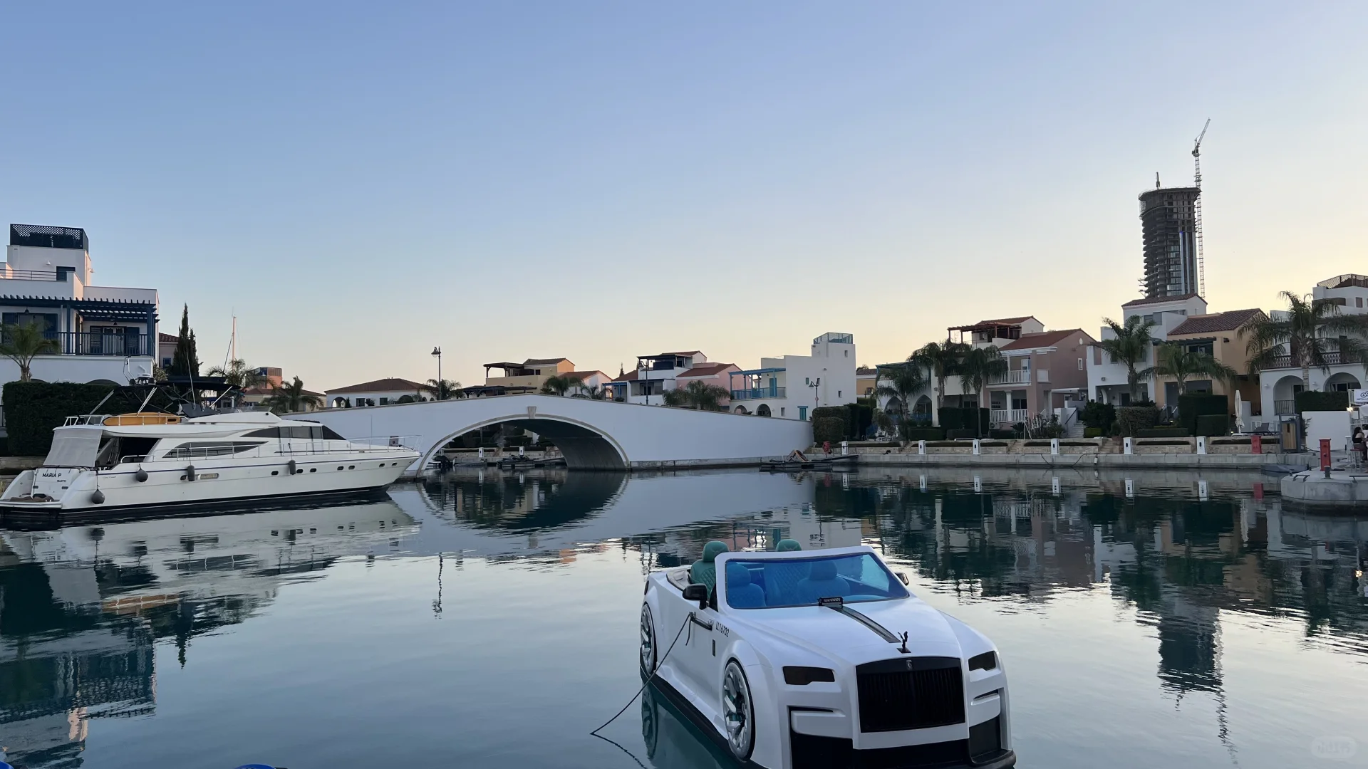 一年一度的游艇展