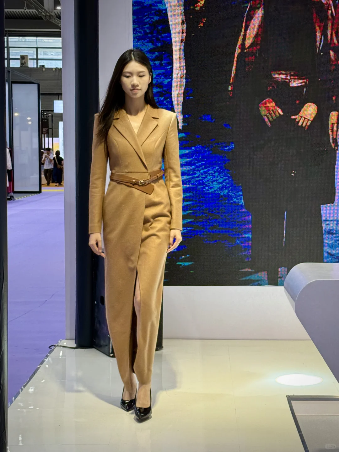 来大湾区国际女装展览会当时尚体验官了喂～