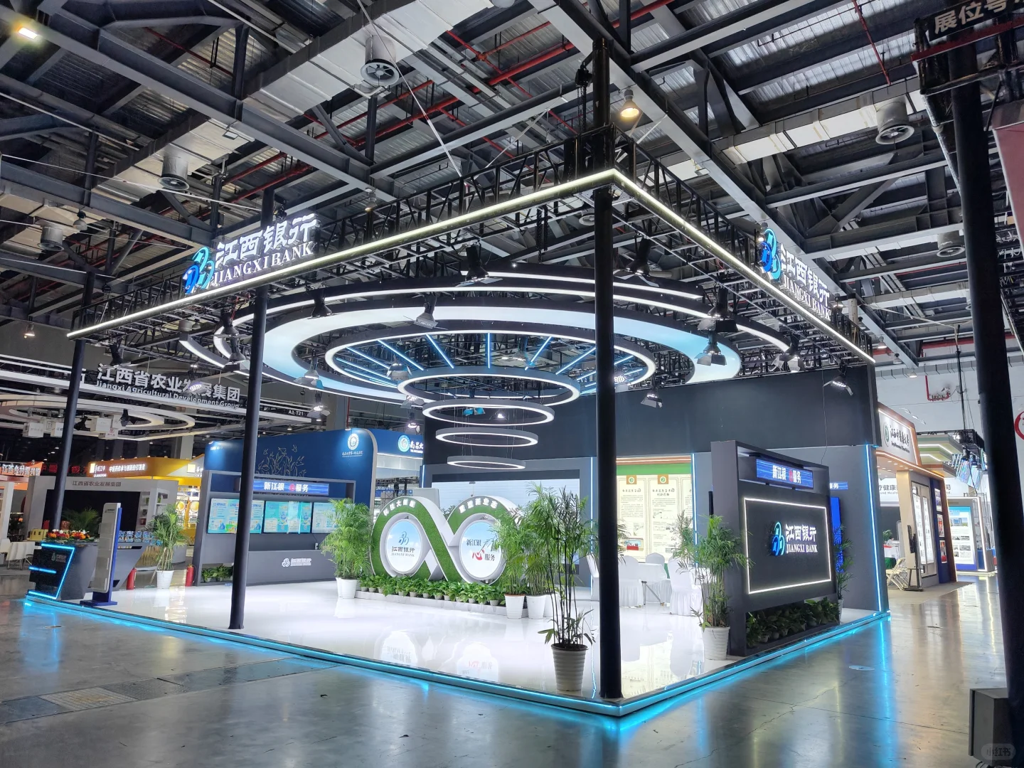 truss架，木构，灯箱，LED在展会中的融合