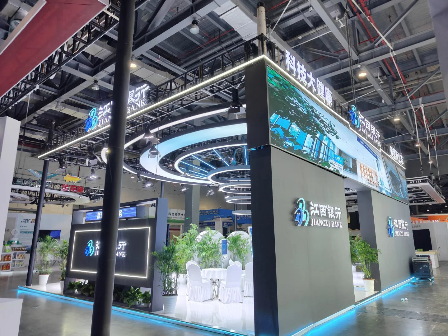 truss架，木构，灯箱，LED在展会中的融合