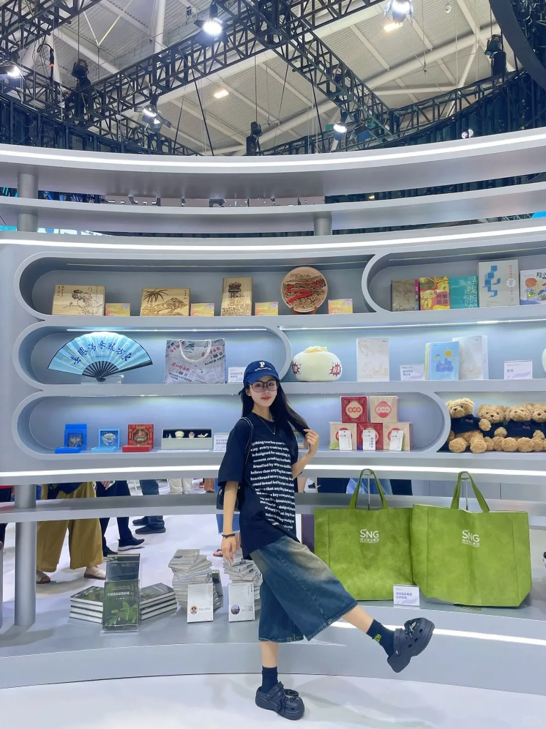 在深圳文博会一键环游世界+逛遍全球文创！