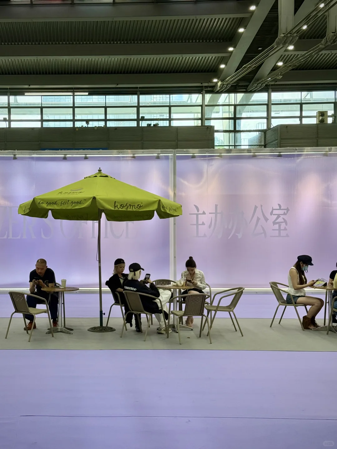 来大湾区国际女装展览会当时尚体验官了喂～