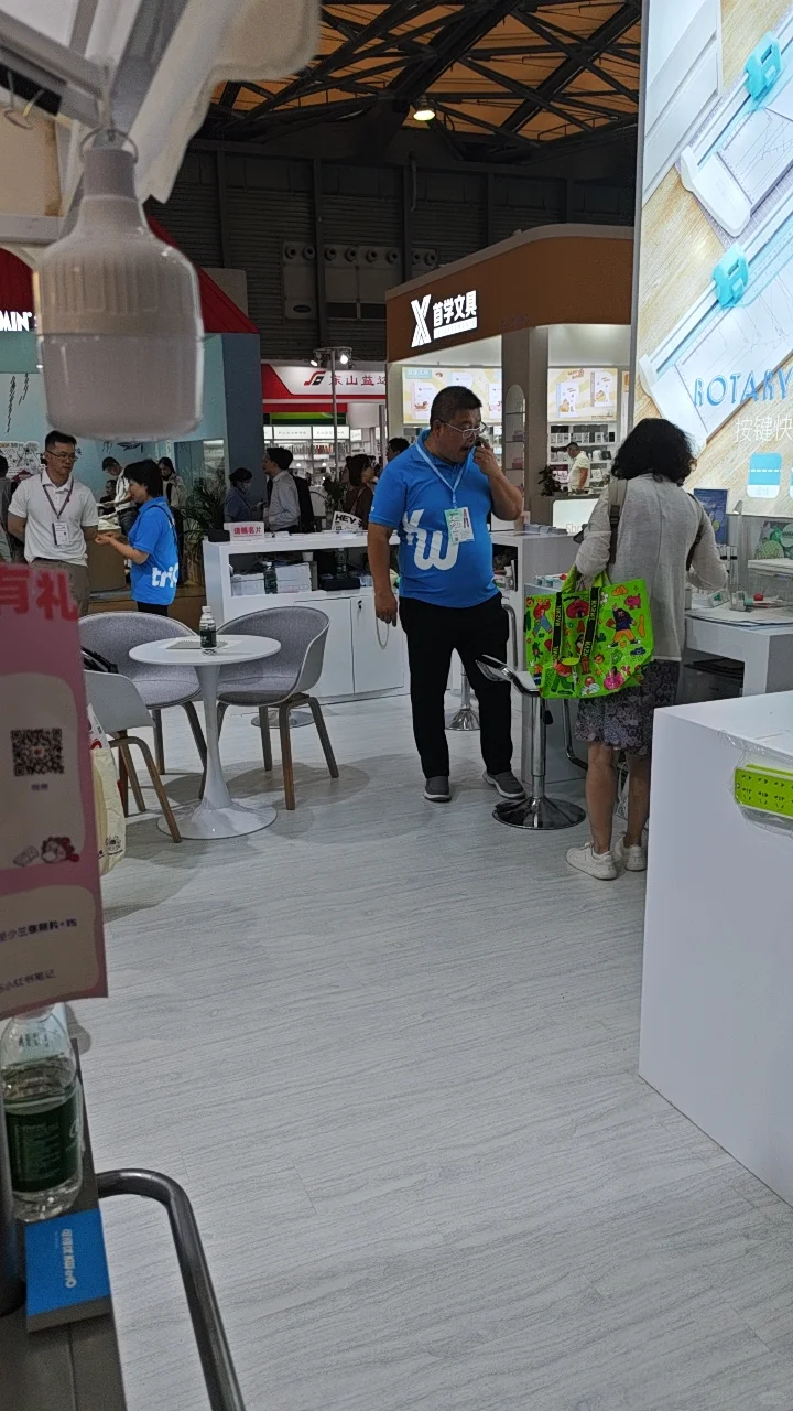 打卡可得优展会现场