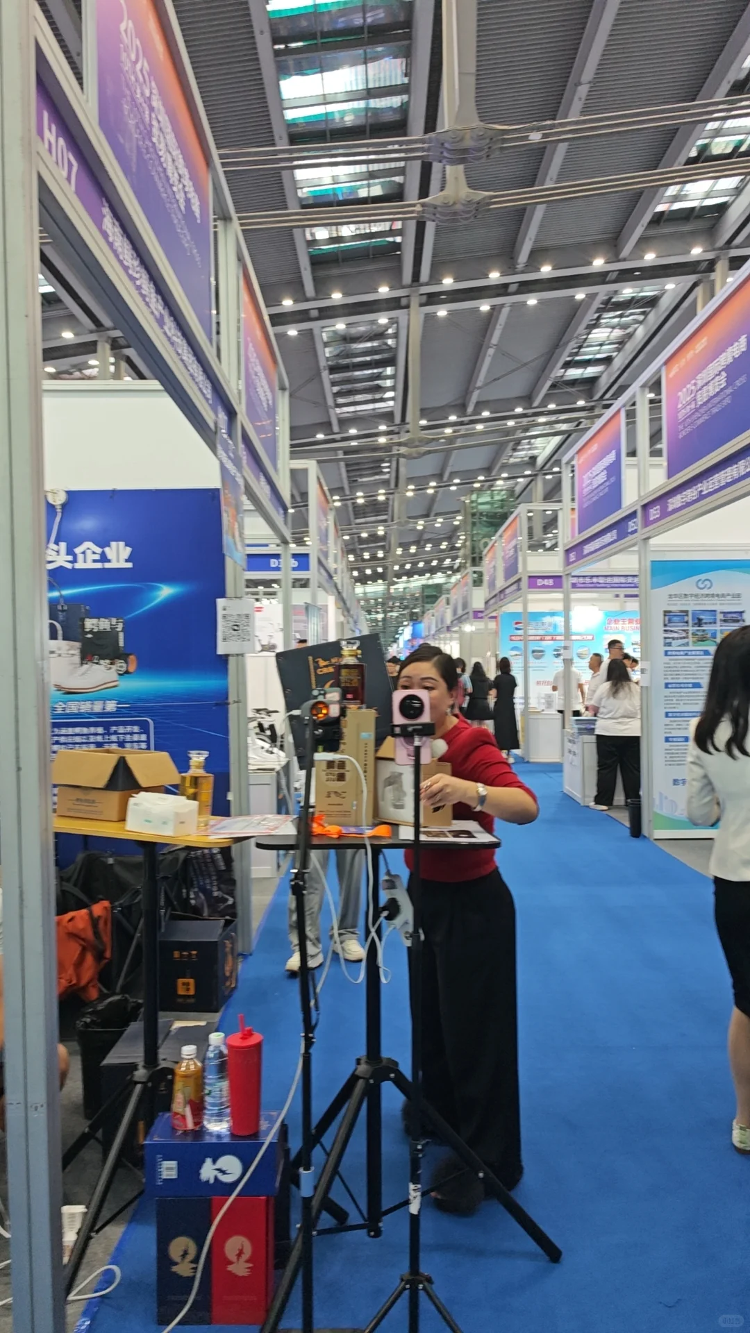 卖家疲了，服务商卷疯了.从618跨境展看真实