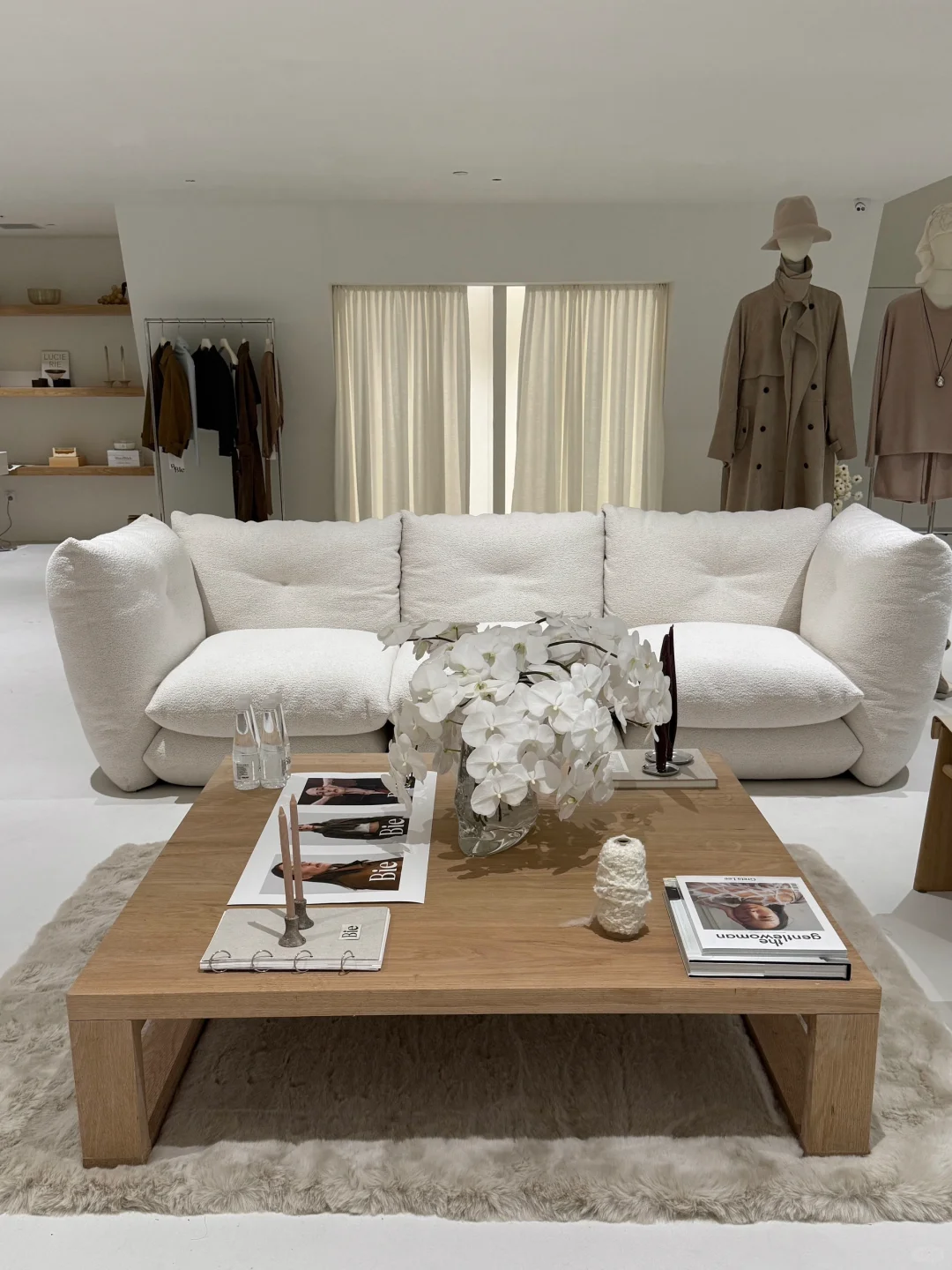 发现个宝藏Showroom，快去！?