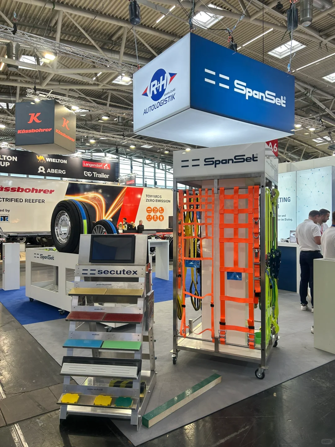 新能源外贸小白勇闯慕尼黑展｜Day 1