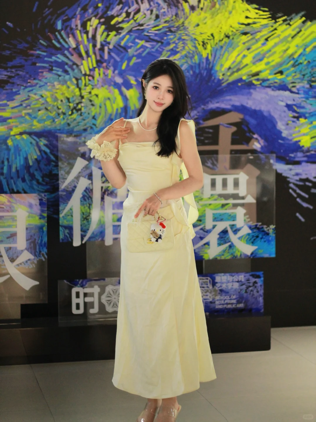 在天河……限时免费?美院作品展…！！！