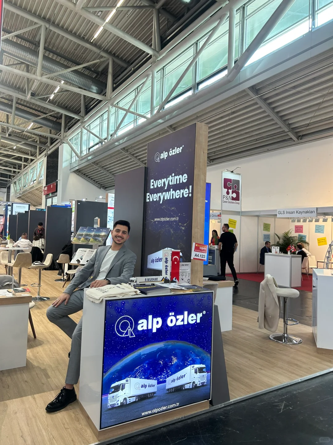 关于我在展会搭讪到大佬的几个心得