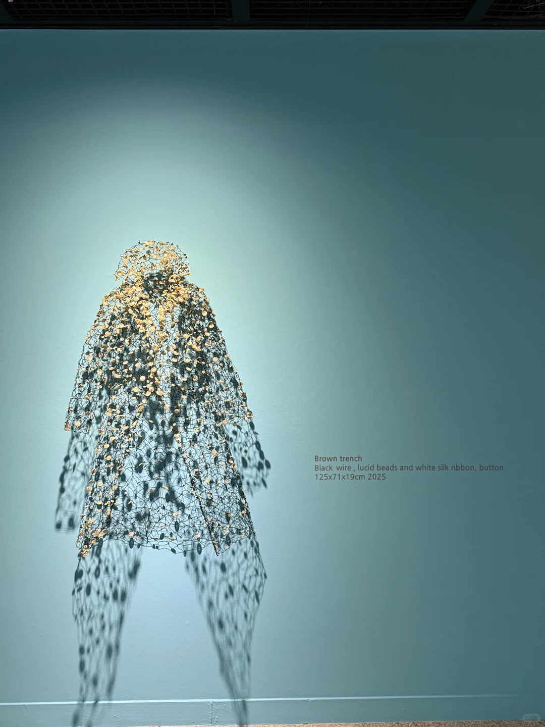 这个展太绝了！韩国女艺术家的诗意时装雕塑｜