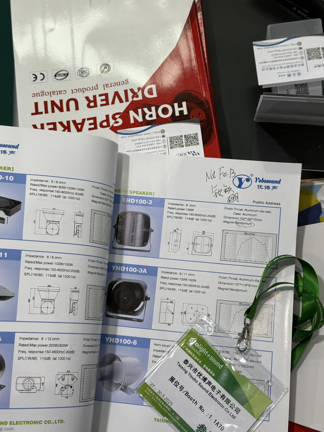 02女大三天半怒赚1.5k+?广交会展位翻译