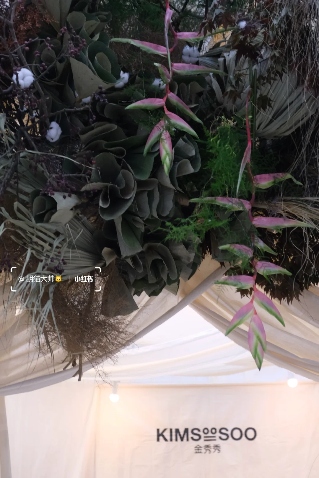 在大湾区服装展上做的花艺又火啦?