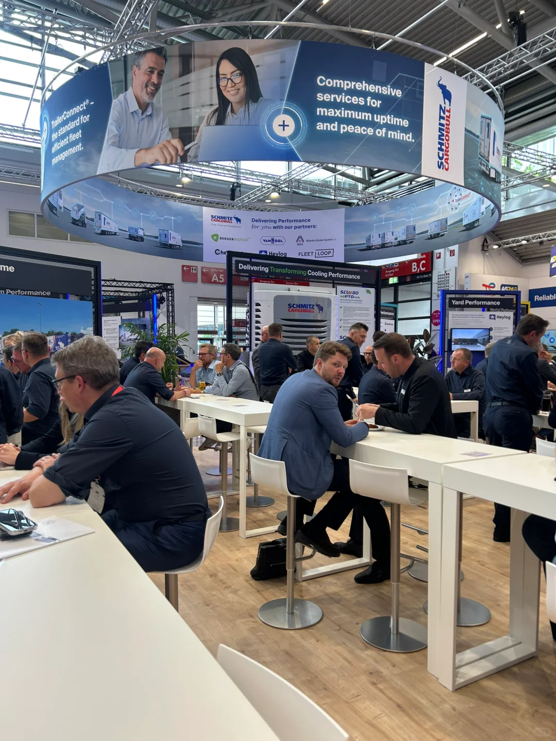 关于我在展会搭讪到大佬的几个心得