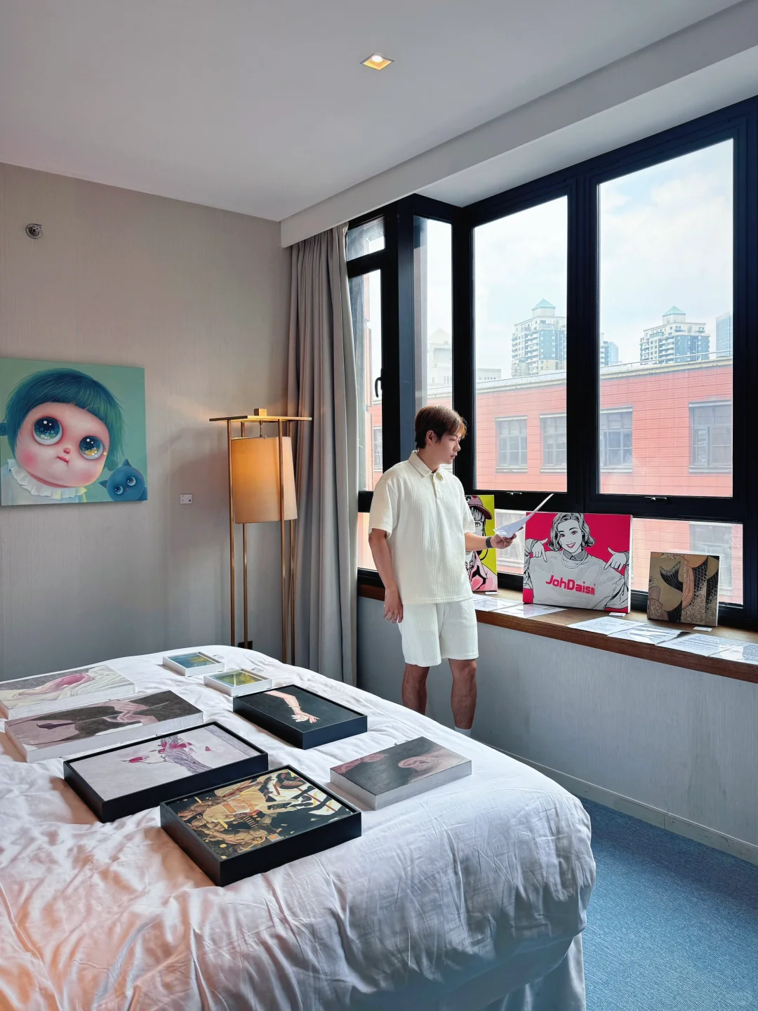 上海看展新地标！在酒店房间开艺术盲盒?