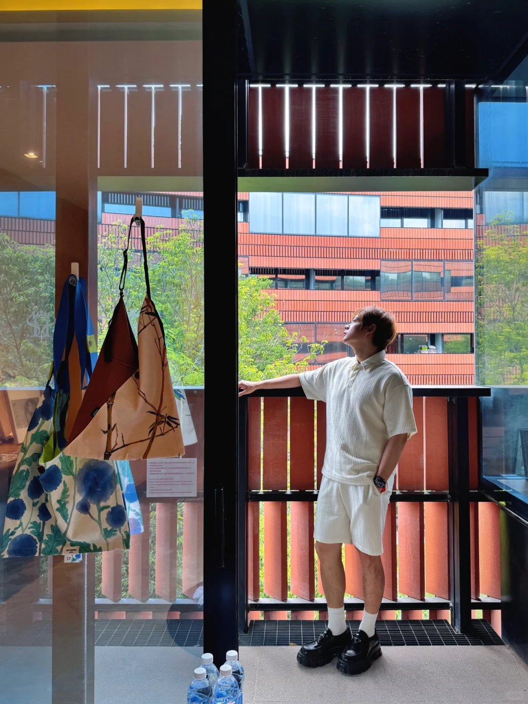 上海看展新地标！在酒店房间开艺术盲盒?