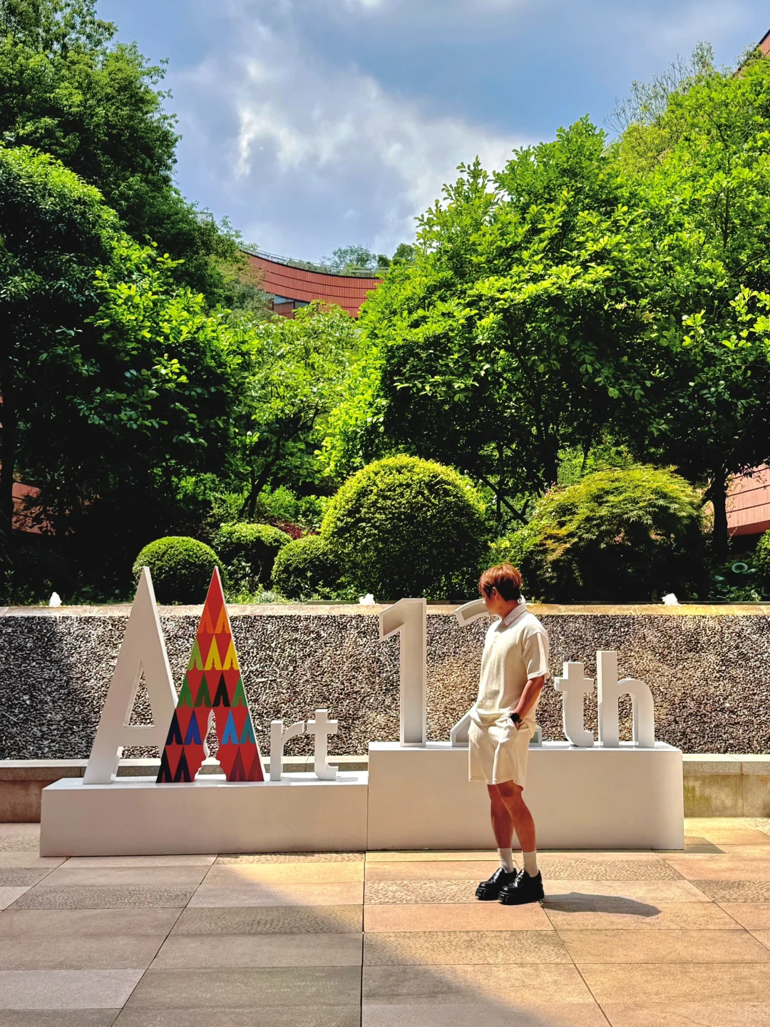 上海看展新地标！在酒店房间开艺术盲盒?