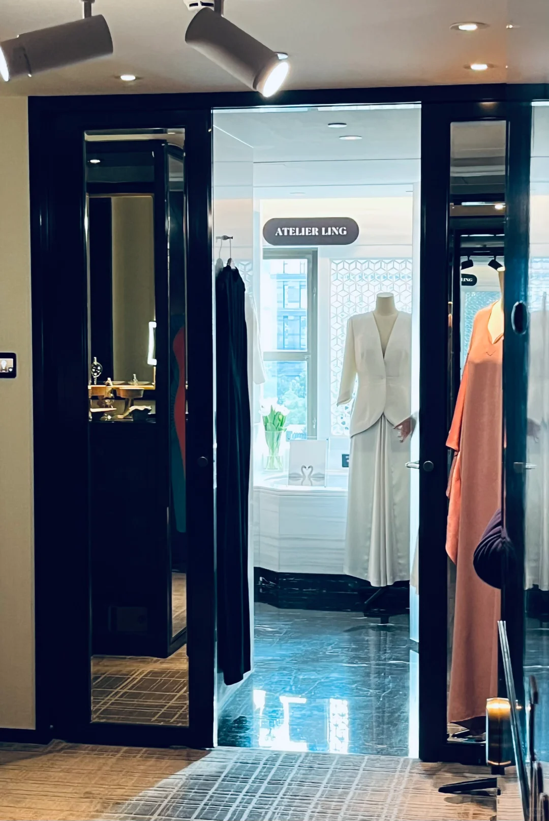 北京的艺术博览会已经搞进了厕所