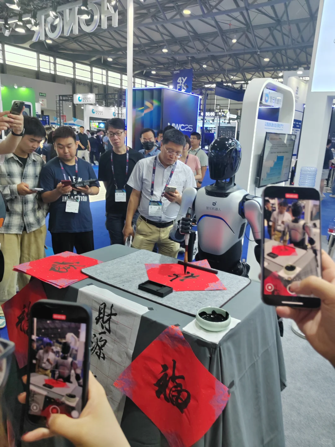 新国际博览中心｜MWC展2小时交作业啦