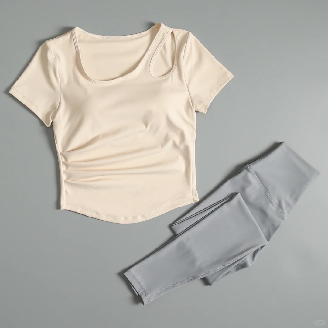 ?‍♀️跑步瑜伽两不误，显瘦速干套装