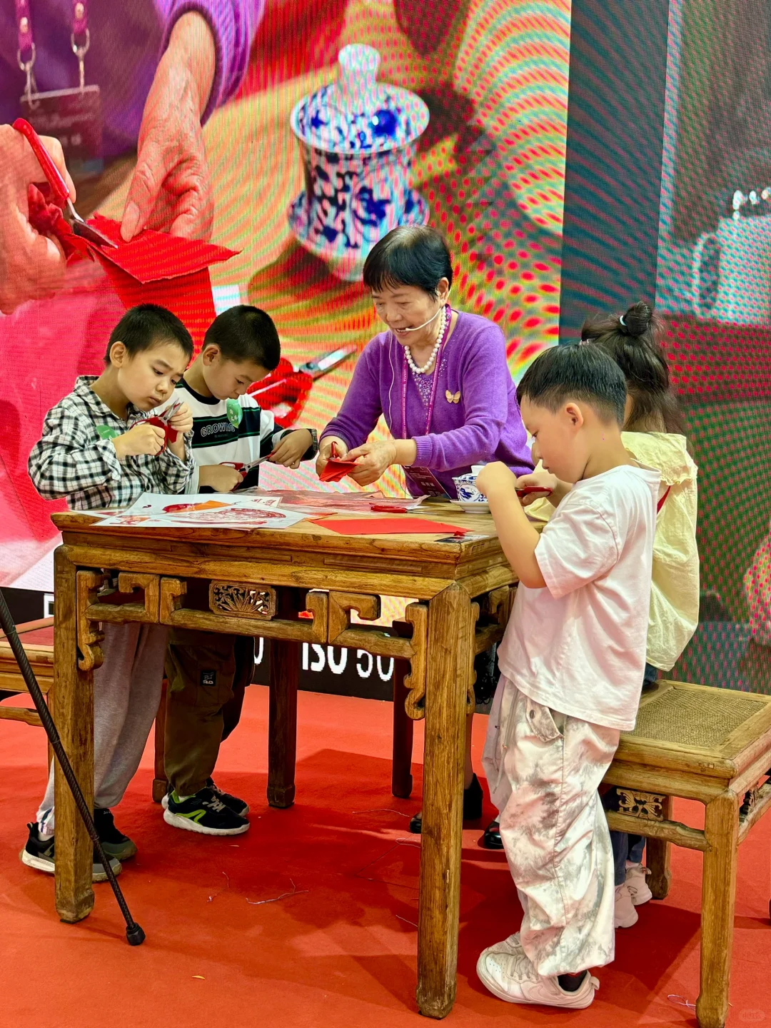 赴书香之约 观非遗传承