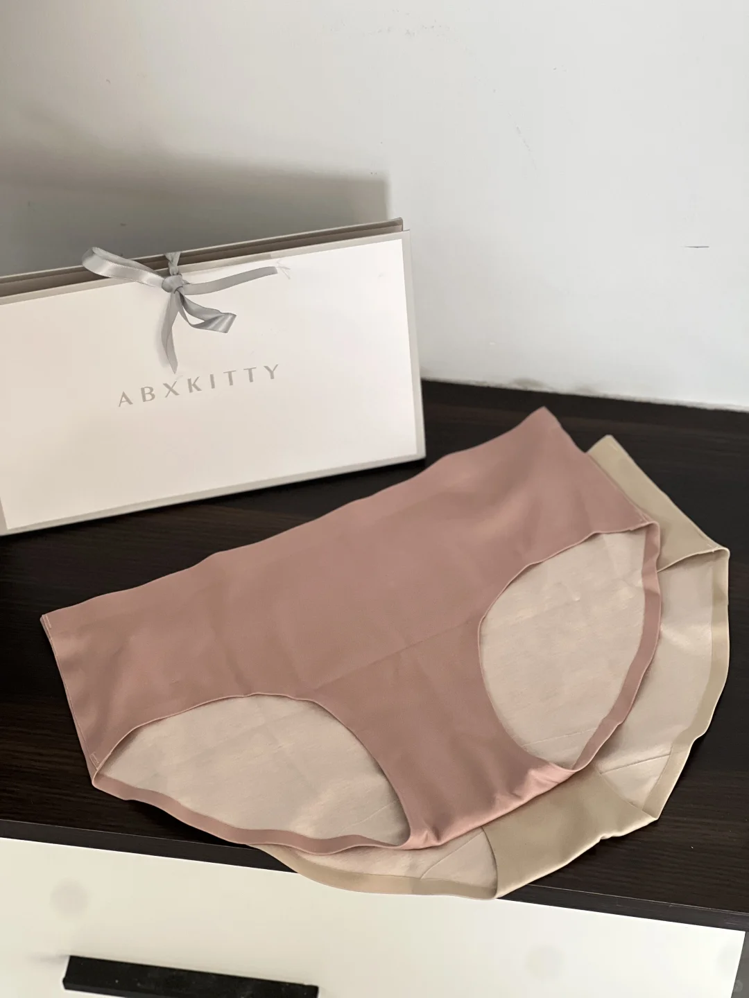 适合瑜伽服里穿的无痕内内