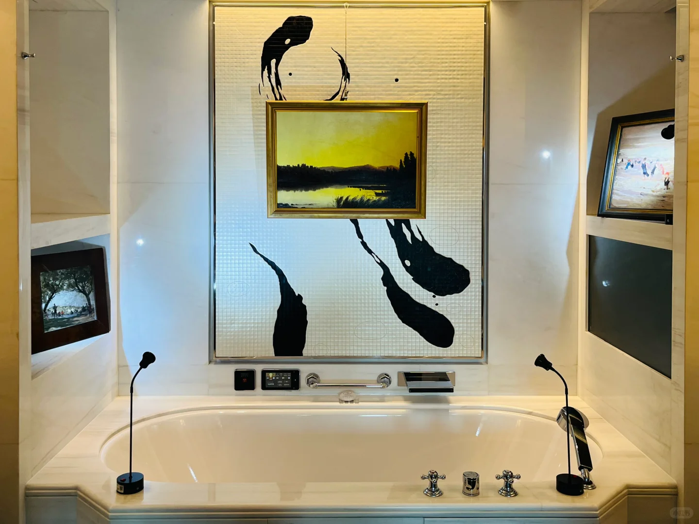 北京的艺术博览会已经搞进了厕所