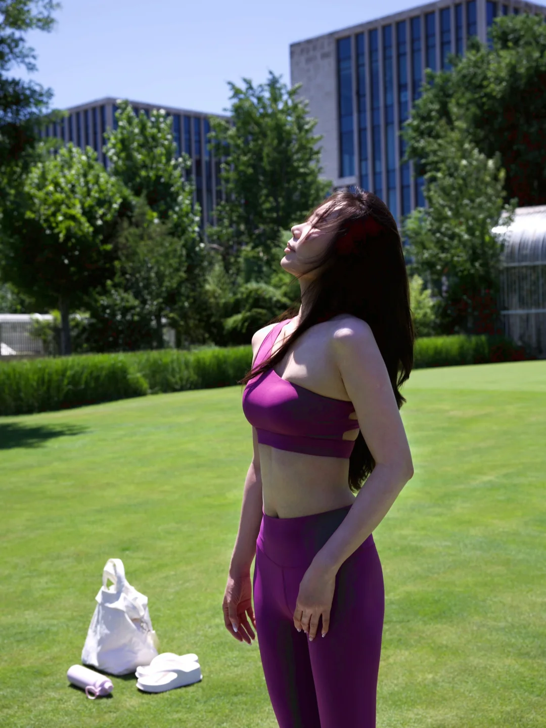 ?被大自然治愈｜野莓红瑜伽服出片100%?‍♀️