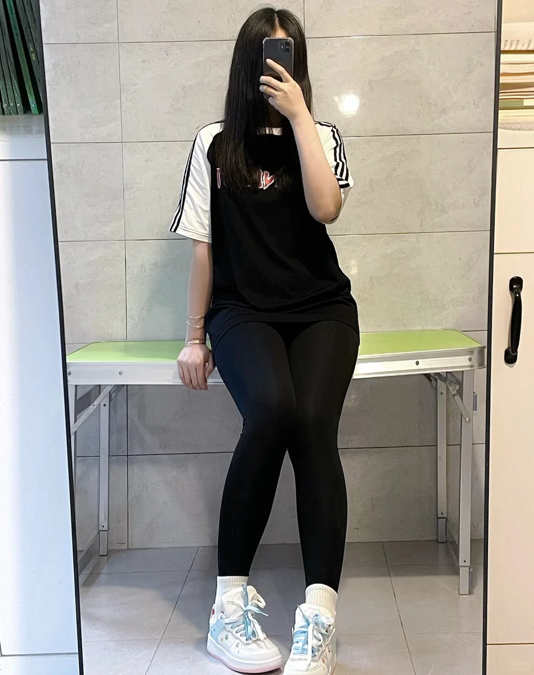 黑色瑜伽裤，腿型好看不止一点点