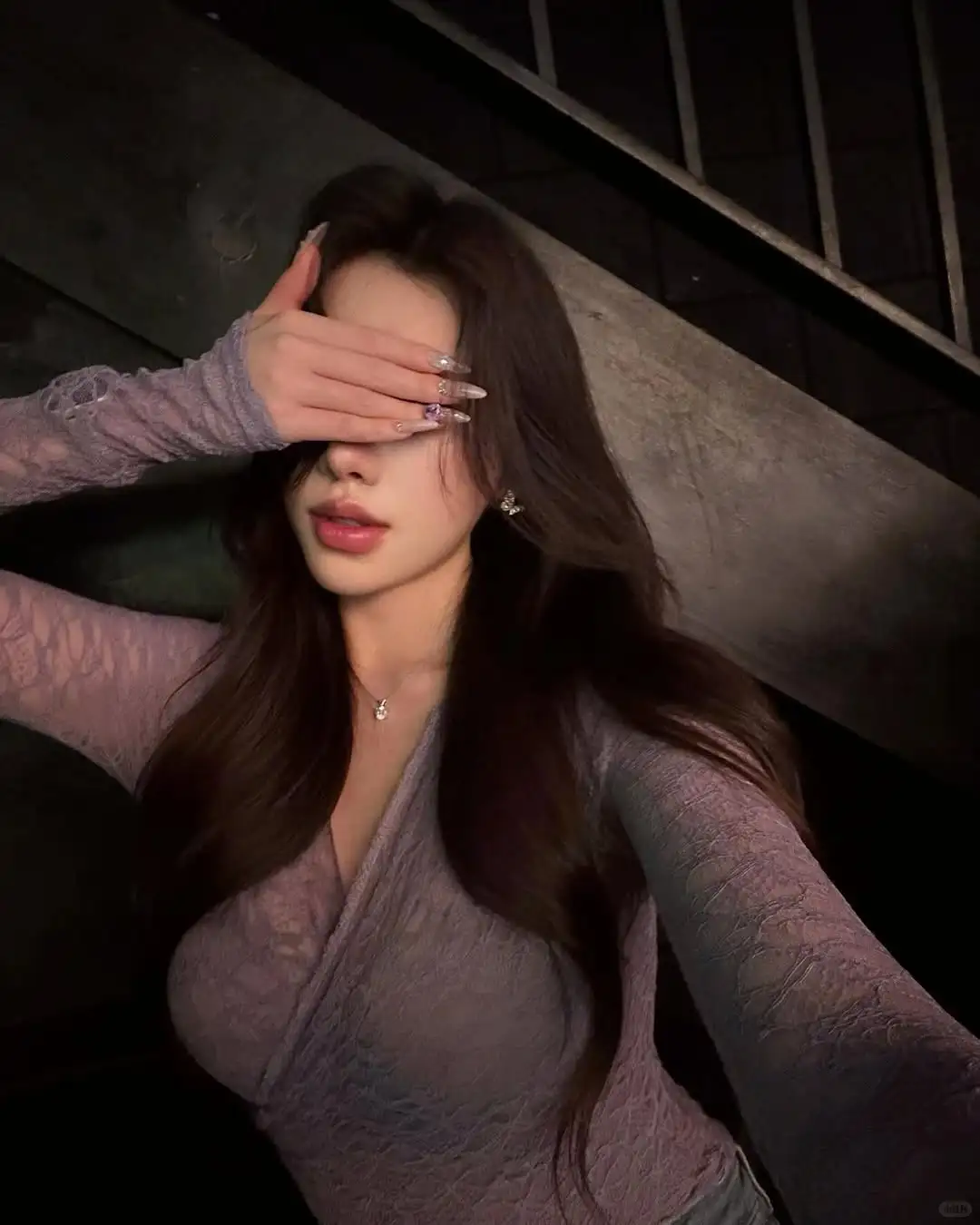 Ins 辣妹 博主：yiduowang