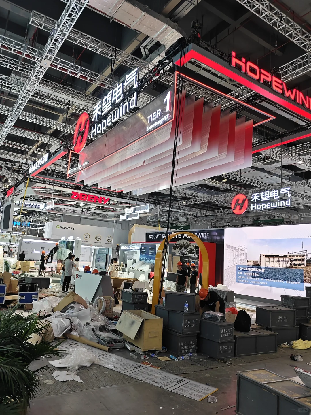 抢先看光伏大佬们的展台