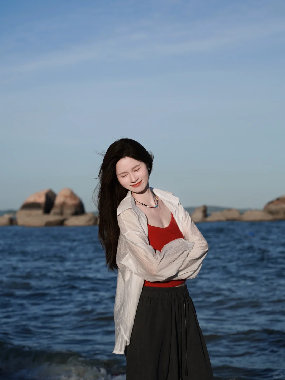 不敢相信❗卖了5w+的红色吊带❗太太太…显白啦