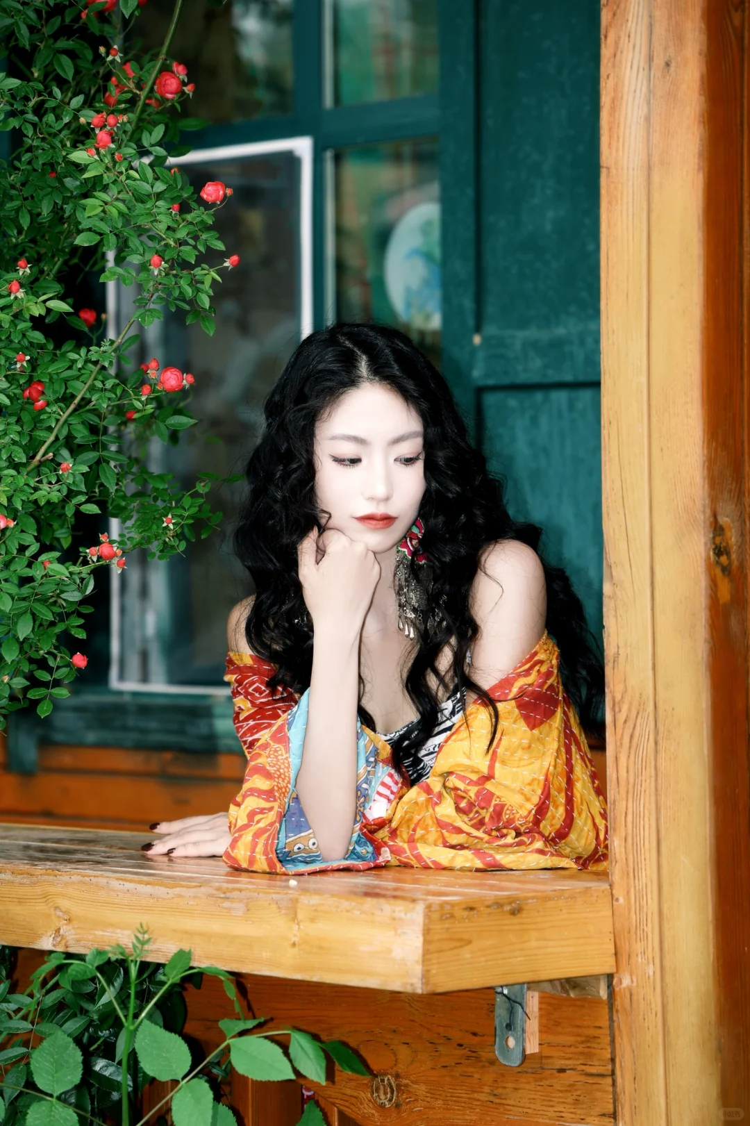 是被她治愈了的香肩美人?