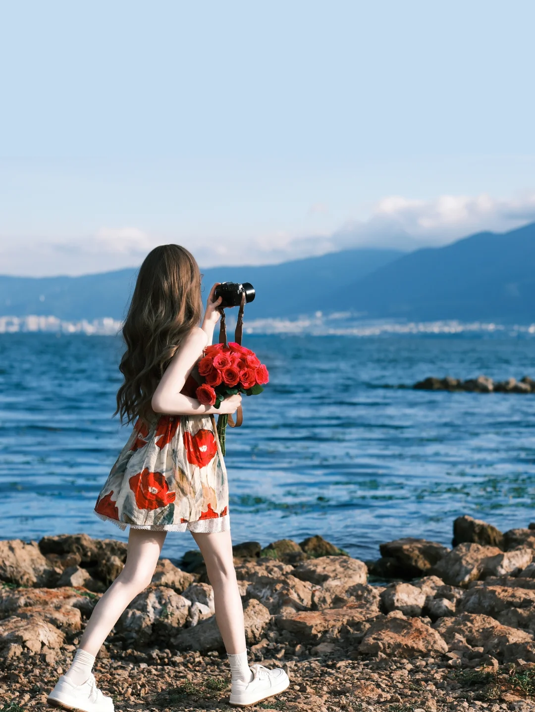 海边拍照 ｜不露脸夏日蓝调氛围感 ｜胶片滤镜