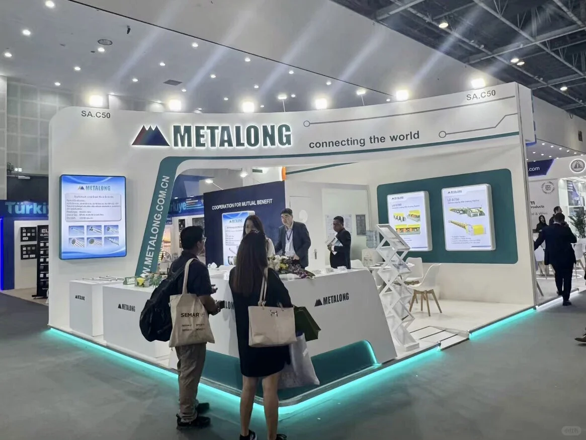 迪拜?|电力展台大放异彩，都吼吼看鸭?