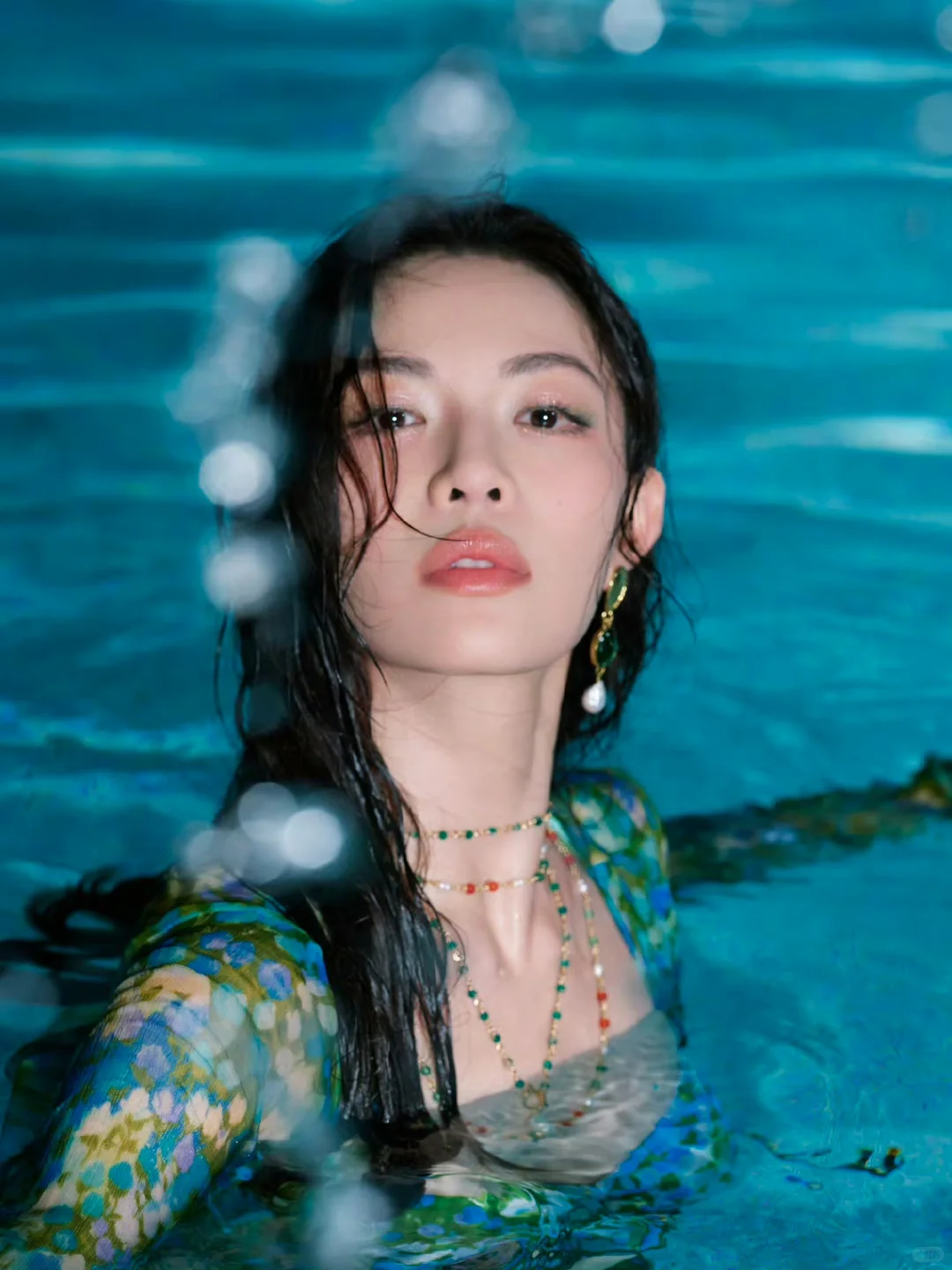 冷艳魅惑的海妖女王登场?