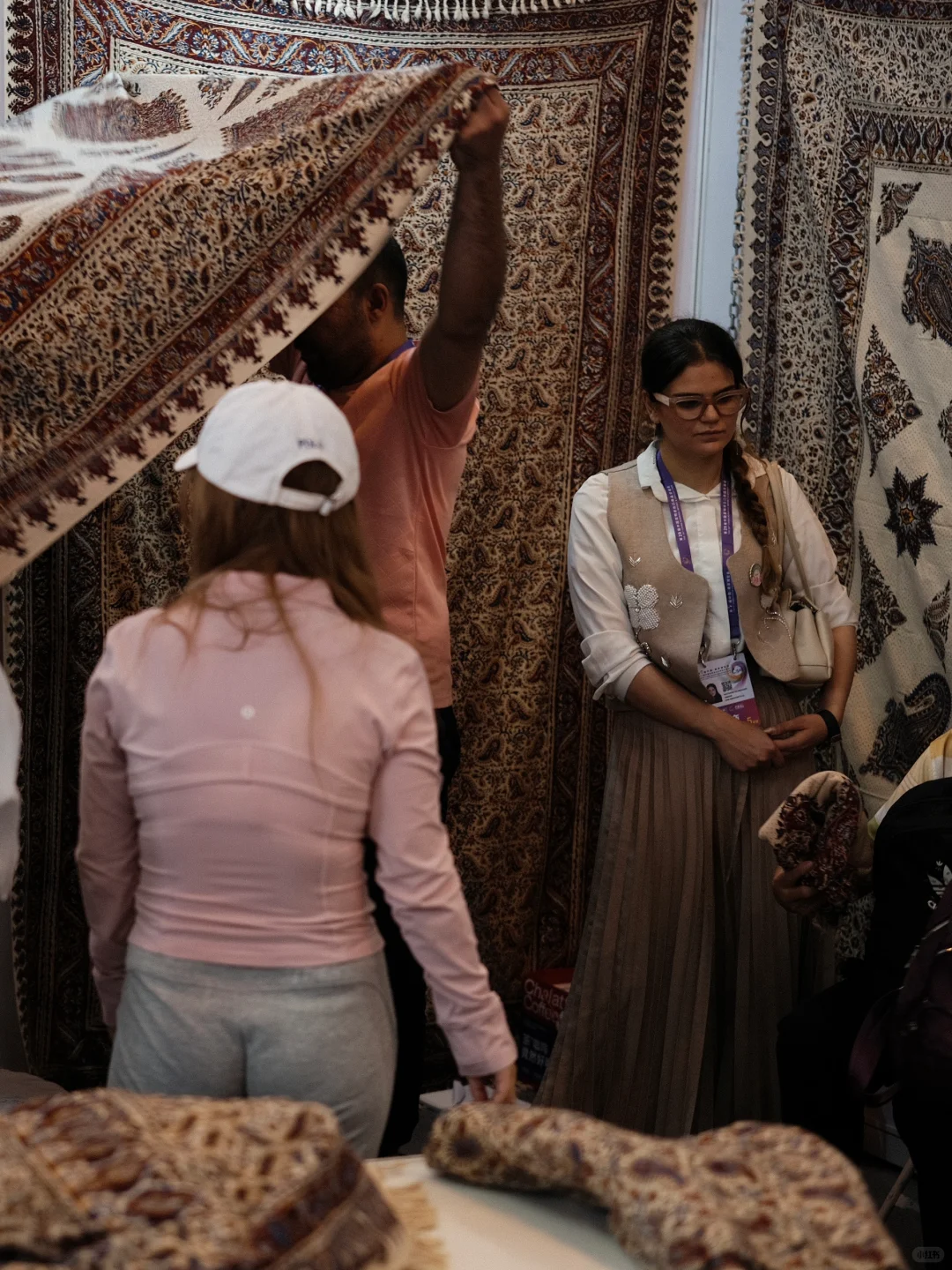 ??伊朗夫妇穿越战火，从德黑兰抵达昆明