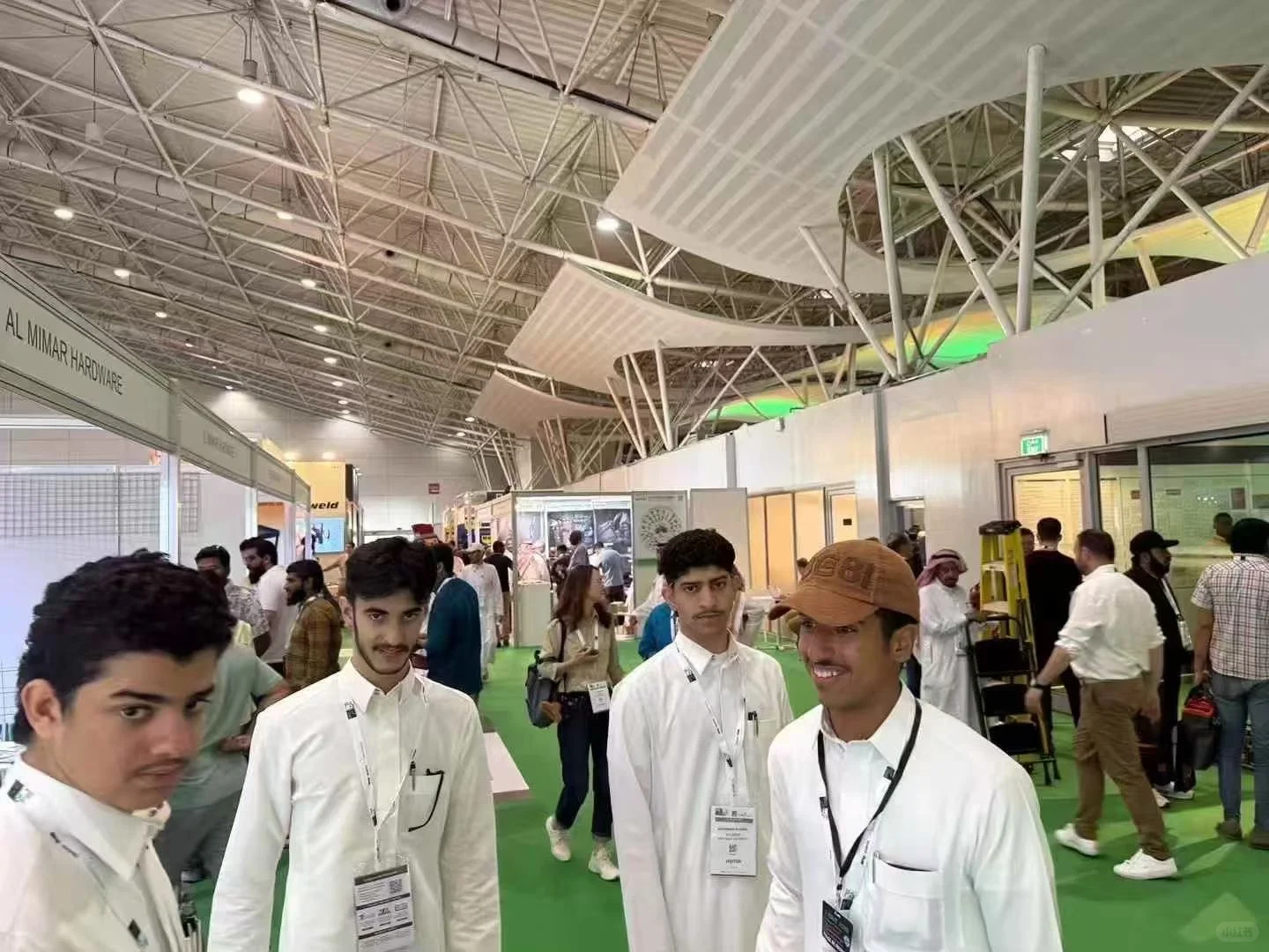 25年利雅得五金展第三天人流量请看图！