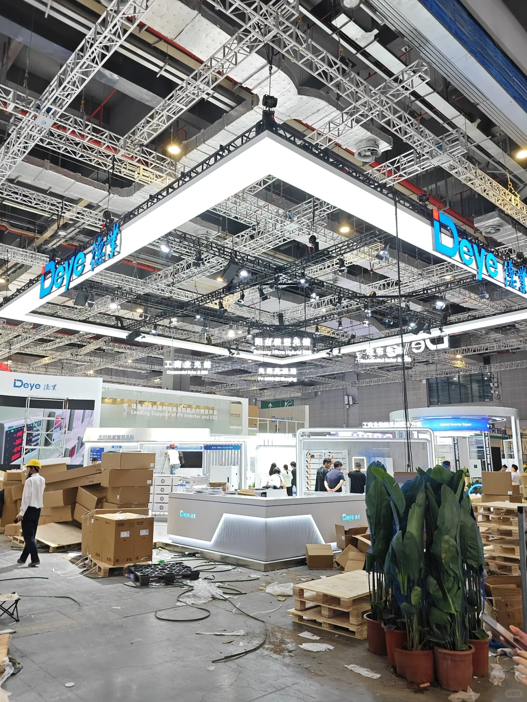 抢先看光伏大佬们的展台