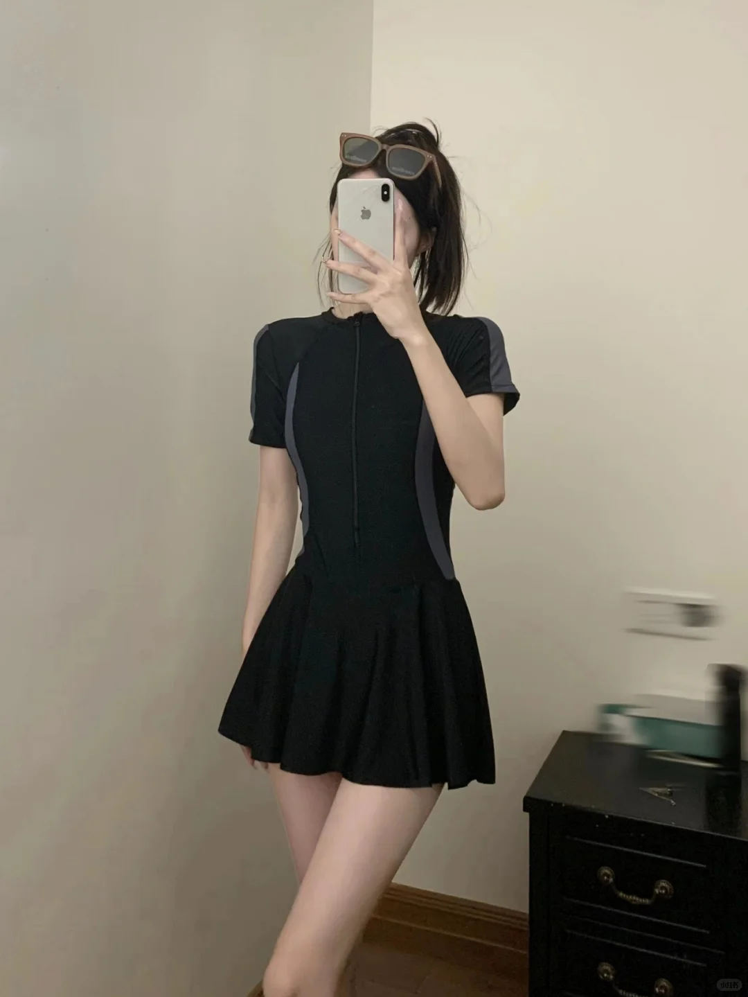 我好像买到了超级显腰的泳衣~