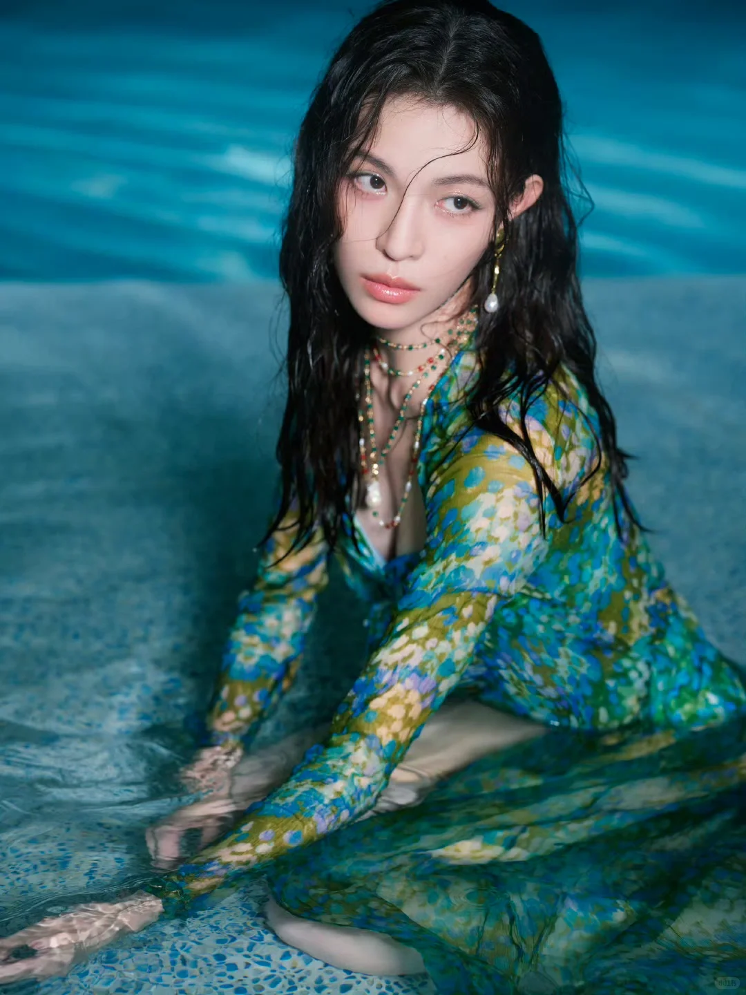 冷艳魅惑的海妖女王登场?