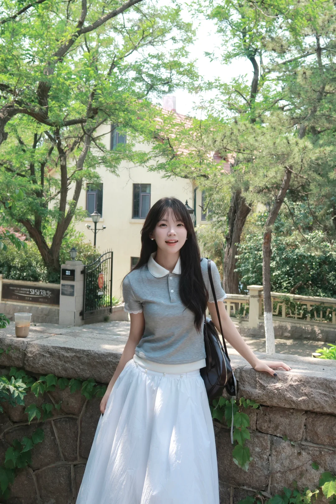 ????关于我在青岛的?套漂亮衣服~