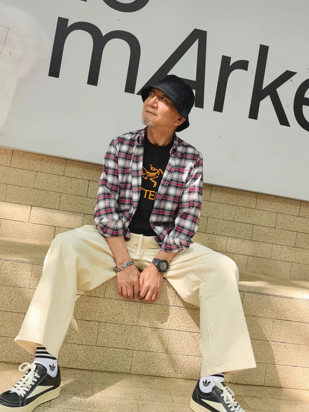 71岁 为什么不能穿衣自由？