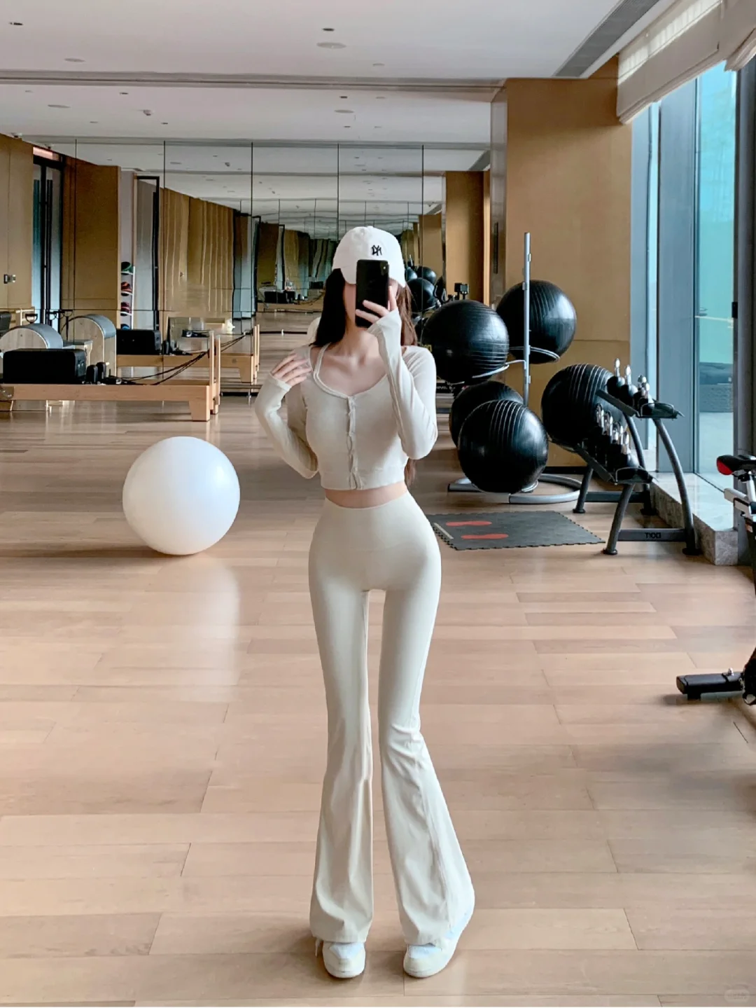 公主请练普拉提♡瑜伽课这样穿真的很温柔