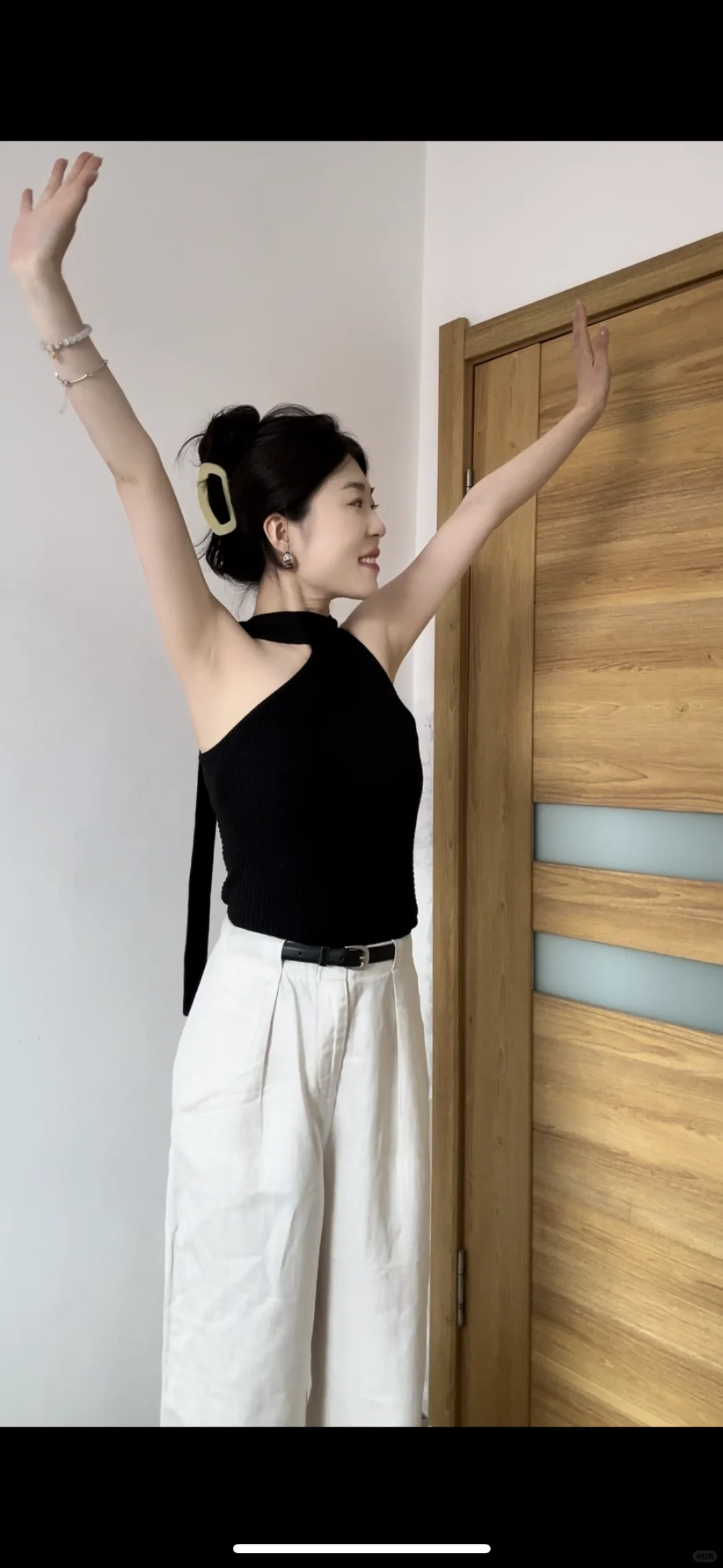 我太爱这个上衣啦 可惜上班穿不了