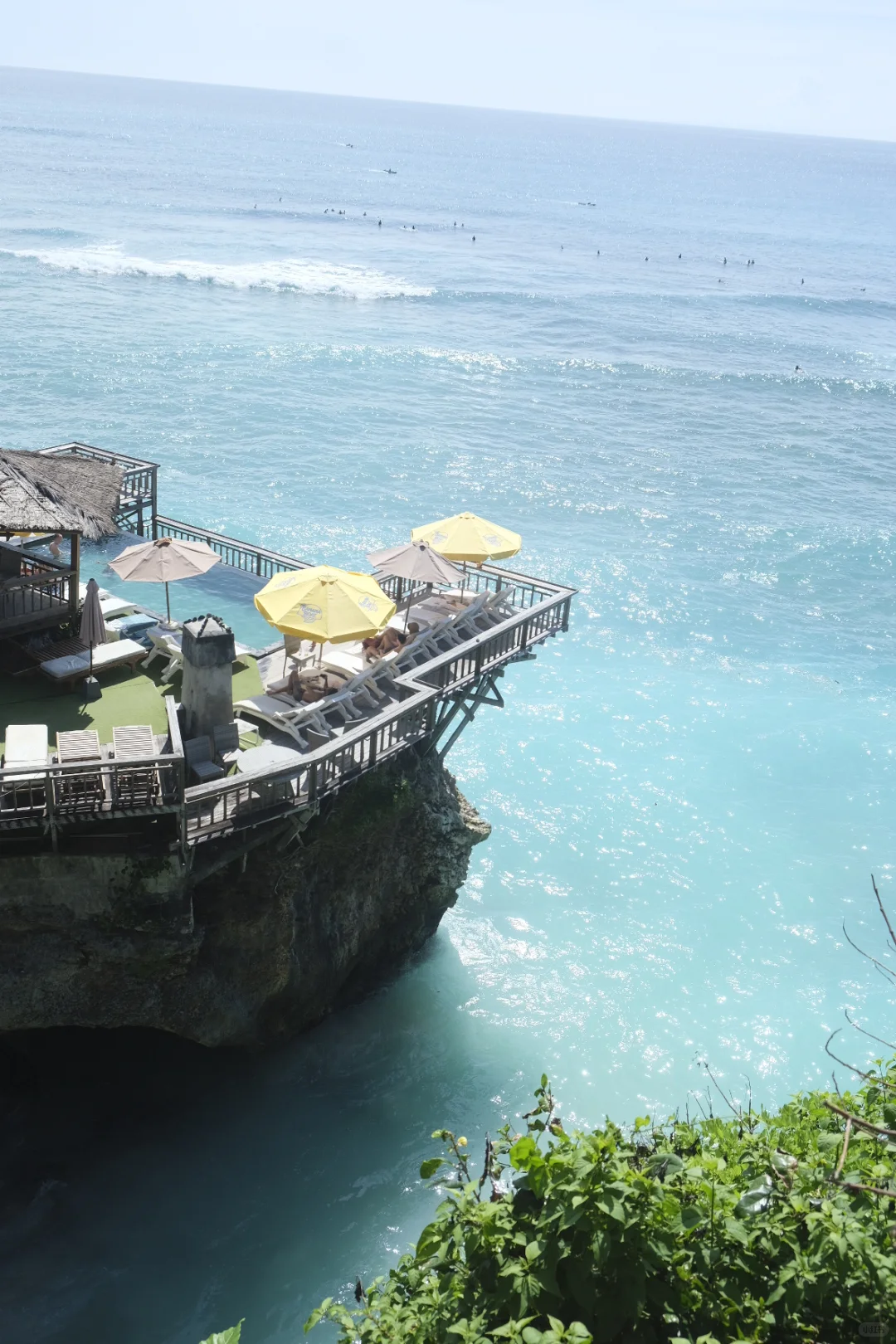 穿比基尼真的代表自由吗